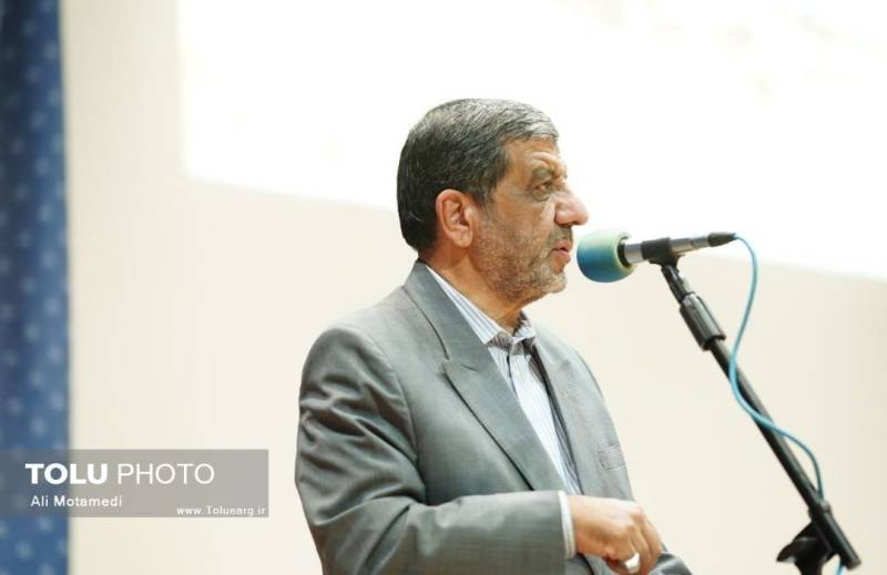 باید جوان ها را درک کنیم، ما زبان جوانان را بفهمیم و نتوانستیم با دهه هشتادها حرف بزنیم و نتیجه اش را هم دیدیم